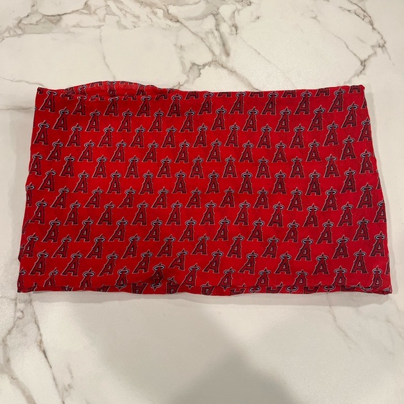 Angels MLB infinity scarf - Picture 2 of 5